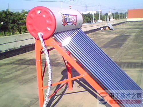 太阳能热水器防雷保护的重要性