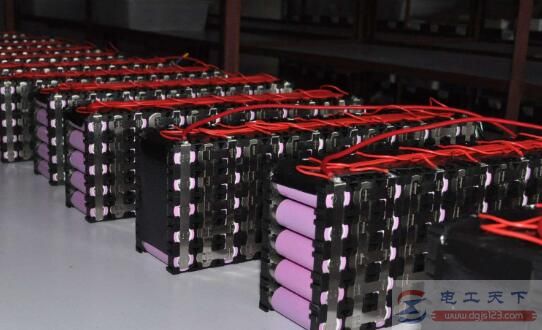 18650锂电池组装60v需要的电池个数
