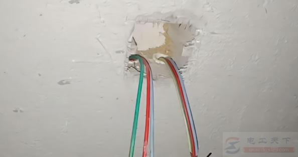 墙里电线漏电的快速检修方法