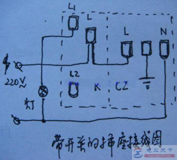 双控一开5孔插座怎么接线，附五孔双控关插座的接线图