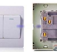 双联双控接线实例：三开关控制两盏灯的接线方法