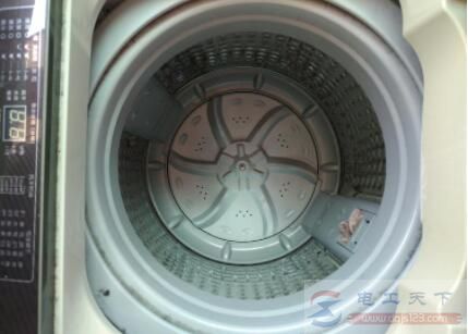 洗衣机电机正常洗衣不转是什么原因