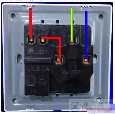 插座上火线零线的简单接线方法