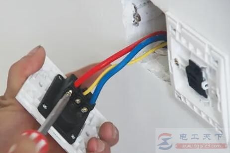 电源插座安装时要注意哪些问题