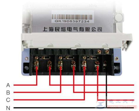 三相电能表怎么接线，电表度数怎么读取