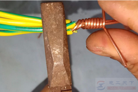 接电线缠绕的常用方法